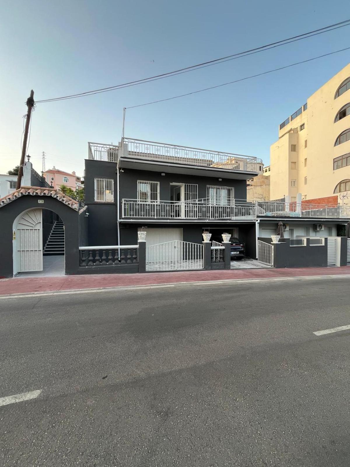פואנגירולה Villa Amir מראה חיצוני תמונה