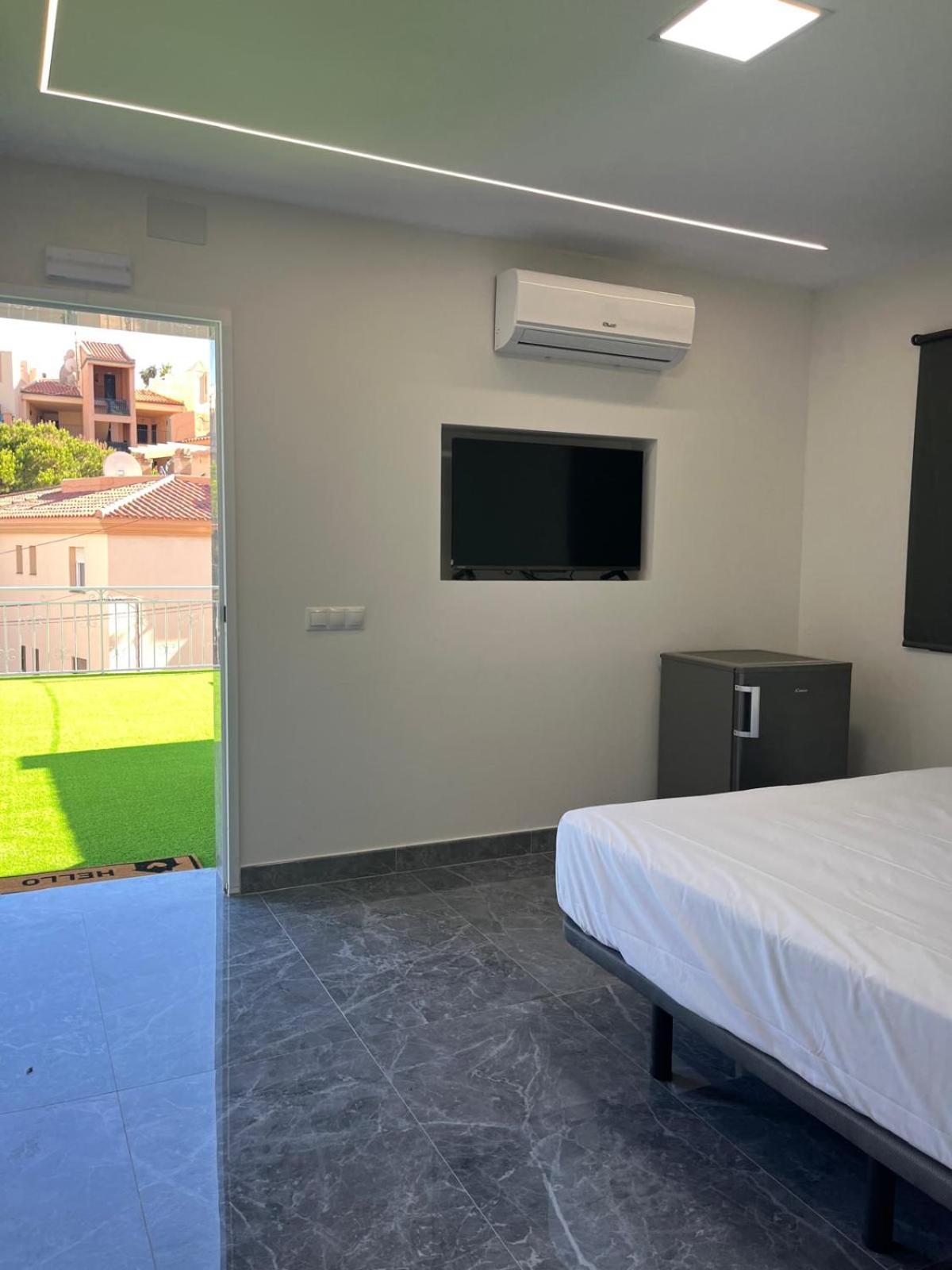 פואנגירולה Villa Amir מראה חיצוני תמונה